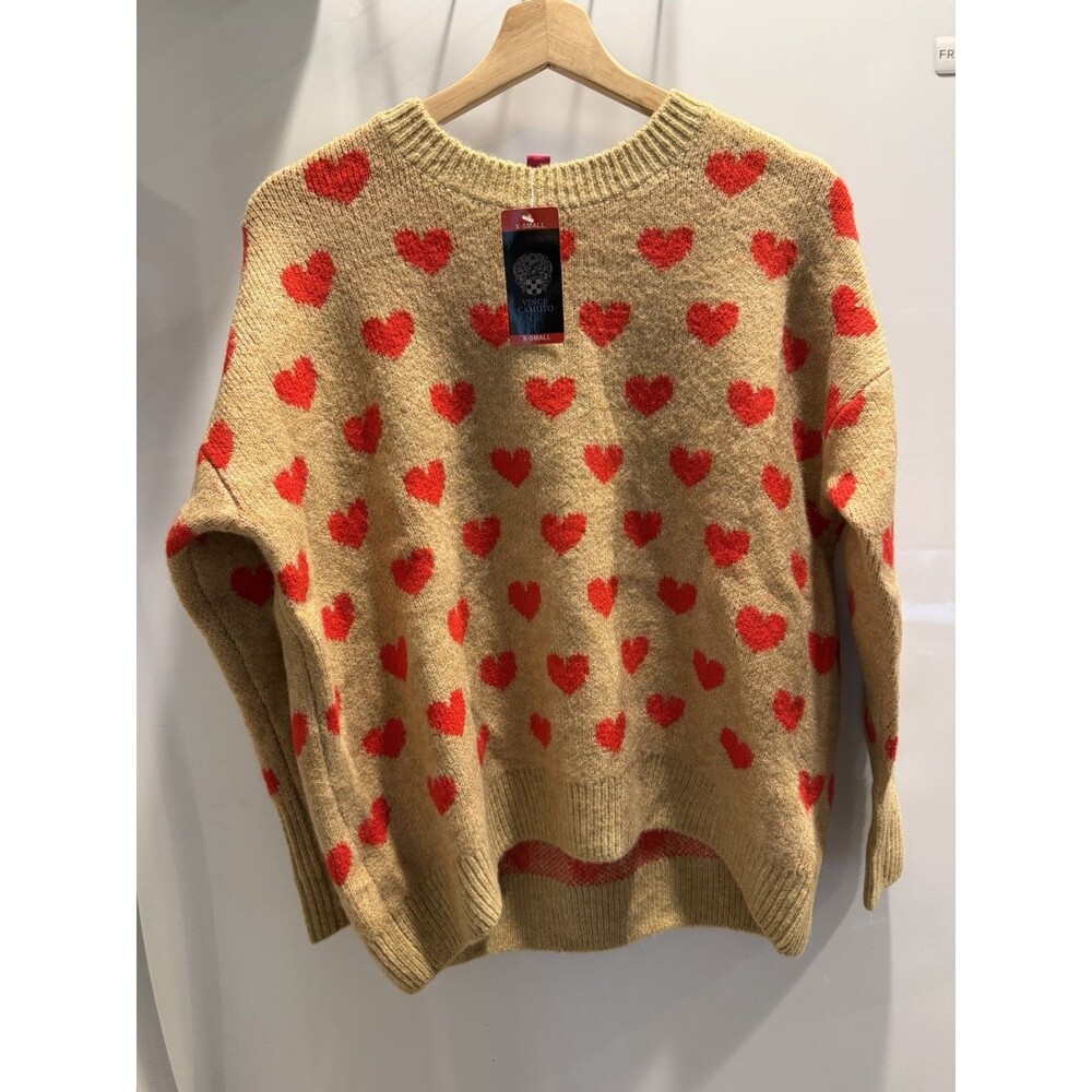 Vince Camuto Beige Red Heart Knit Pullover Sweater Crew Neck Women's XS
